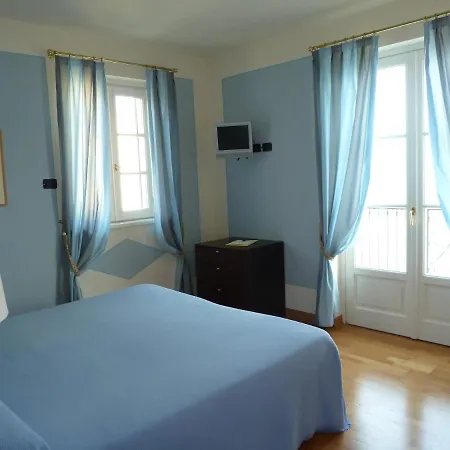 La Luna Nel Porto מלון 3*