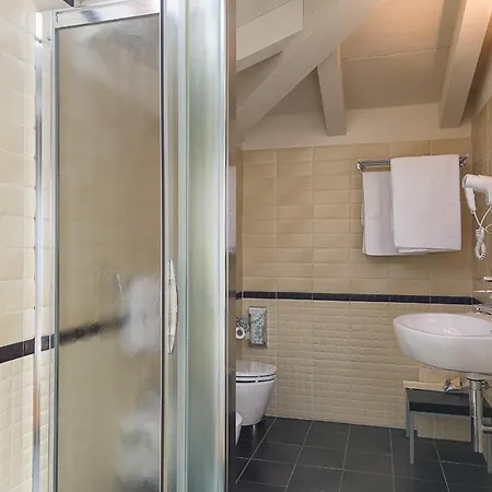 La Luna Nel Porto 3* סטרסה