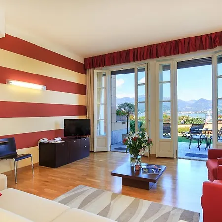 מלון La Luna Nel Porto סטרסה