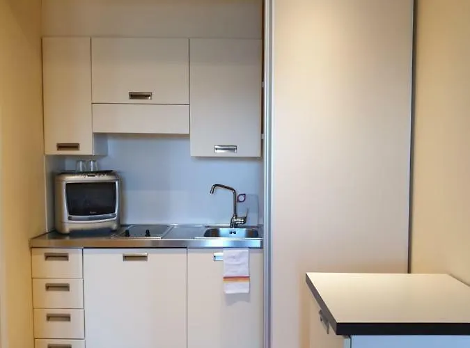 La Luna Nel Porto Stresa