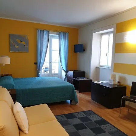 Otel La Luna Nel Porto Stresa